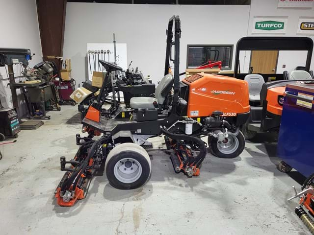 Jacobsen 530 3WD - 8 BLD